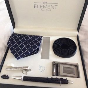 Element men’s Tie, Belt, Tie Clip & Pen Set.